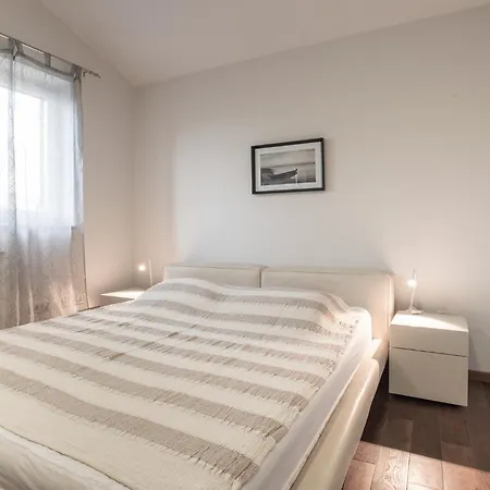Apartament House Mia Ližnjan