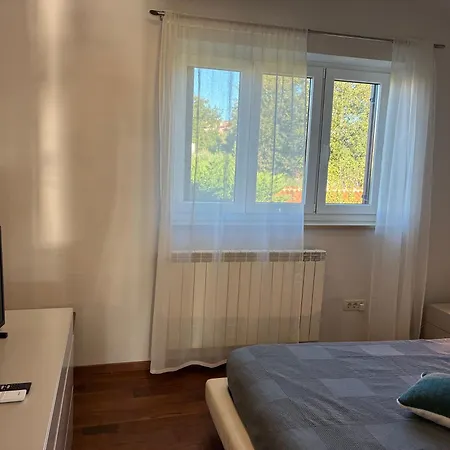 House Mia