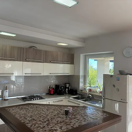 Apartament House Mia *