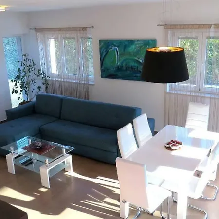 House Mia Apartment Liznjan