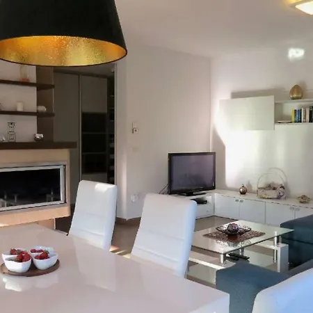 House Mia Apartment Liznjan