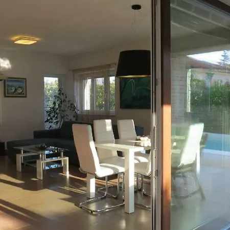 House Mia Liznjan