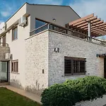 House Mia Liznjan