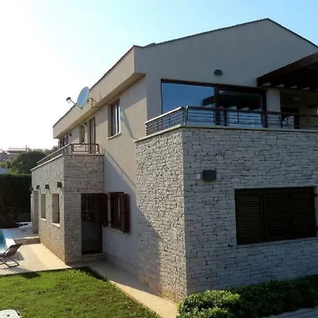 Apartament House Mia Ližnjan