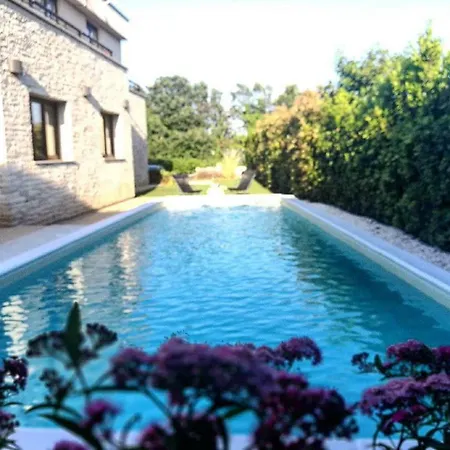 House Mia *